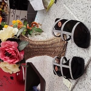 Women's sandals